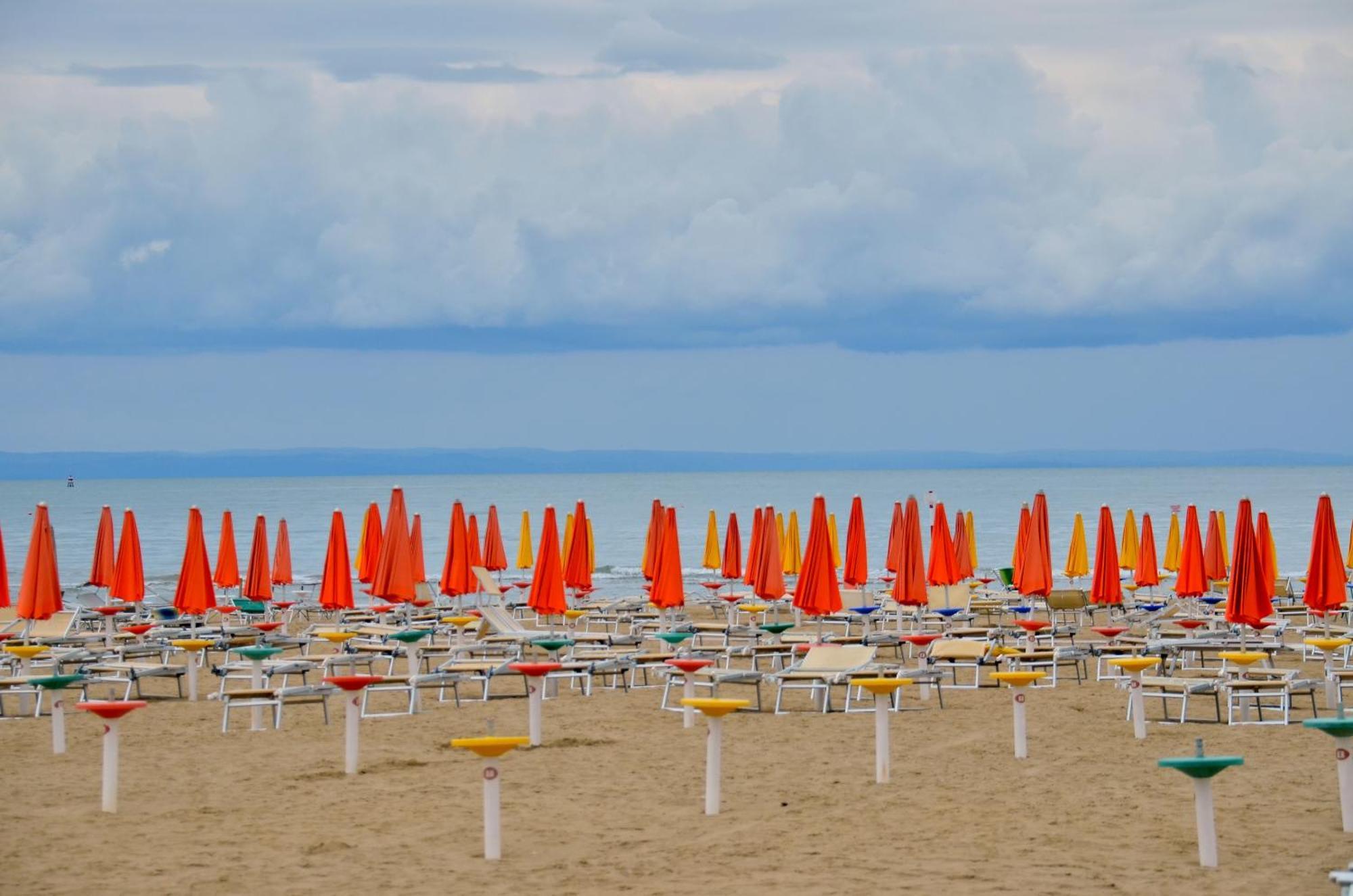 Hotel Etna Lignano Sabbiadoro Eksteriør billede
