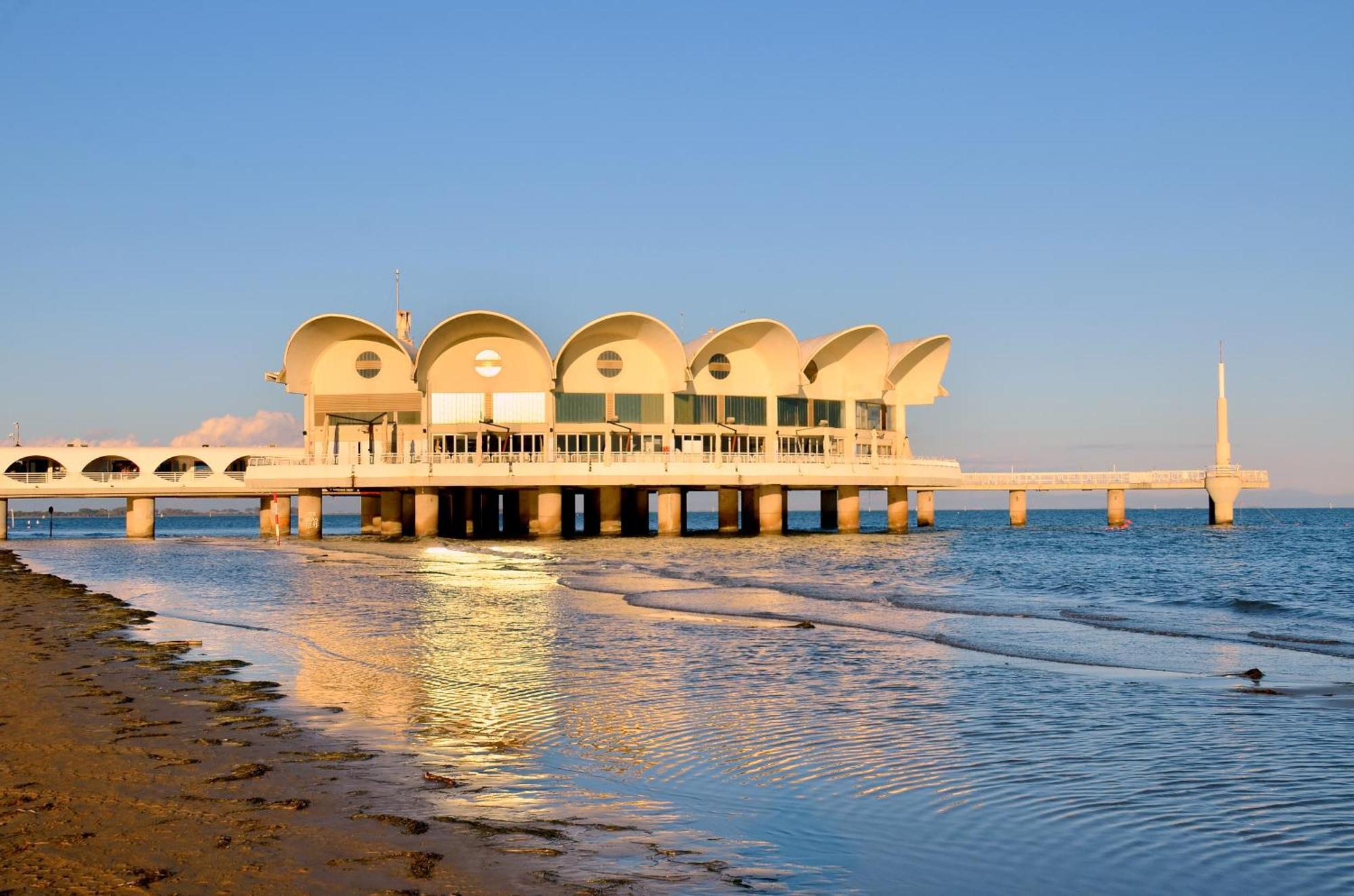 Hotel Etna Lignano Sabbiadoro Eksteriør billede