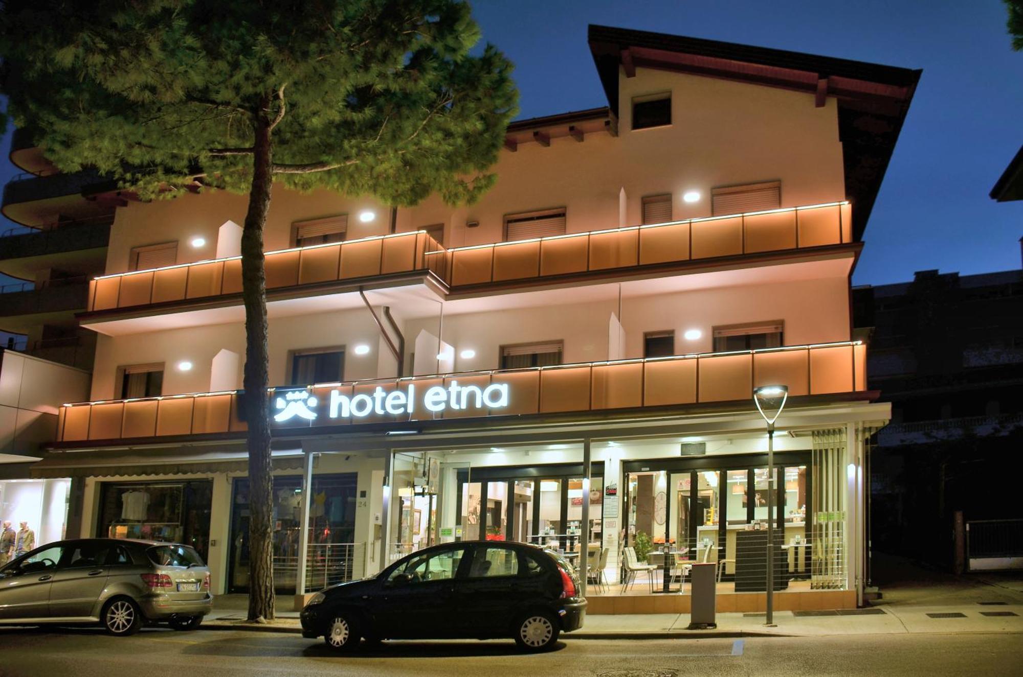 Hotel Etna Lignano Sabbiadoro Eksteriør billede